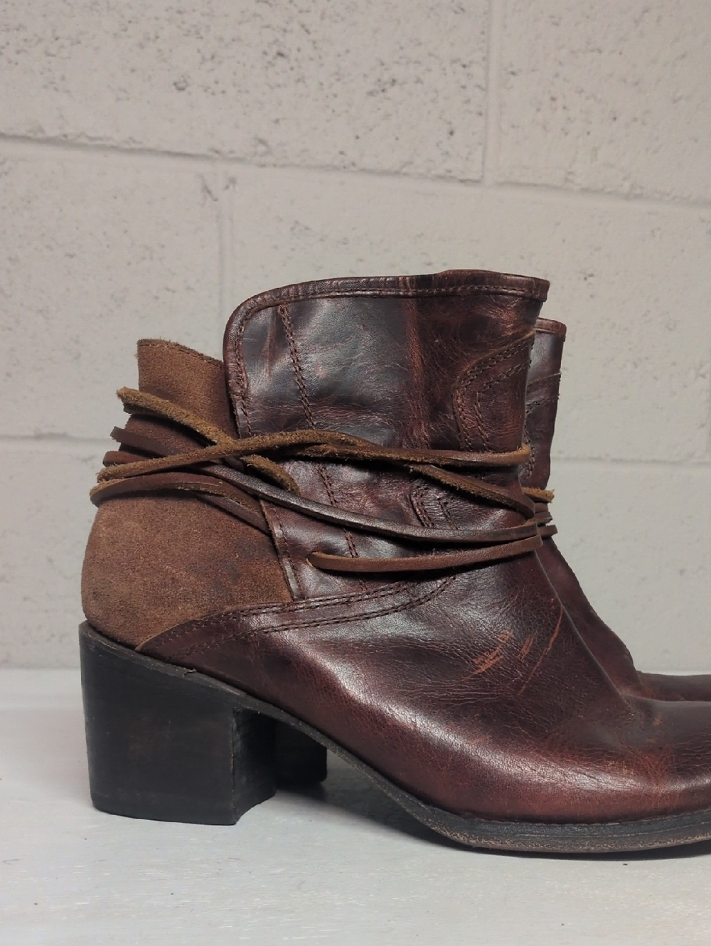 Freebird By Steven Casey Lace Tie Leather Ankle Brown Cognac Bootie, Size 10 - Picture 7 of 15